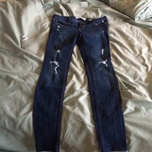 Low rise destroyed super skinny